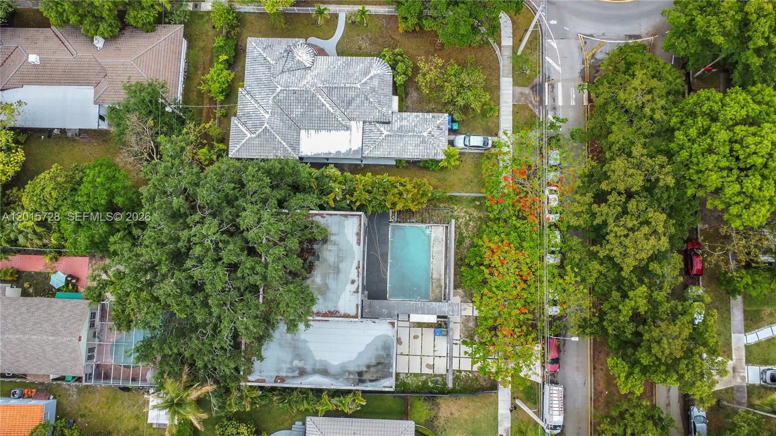 221 SW 25th Rd, Miami FL 33129
