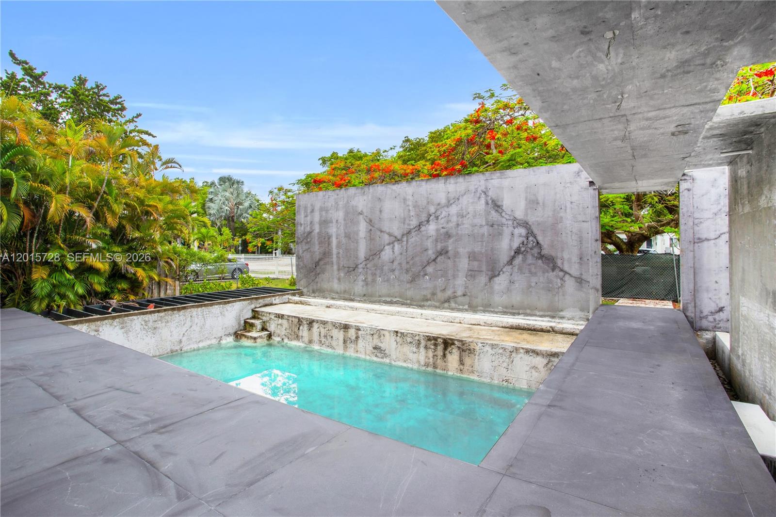 221 SW 25th Rd, Miami FL 33129