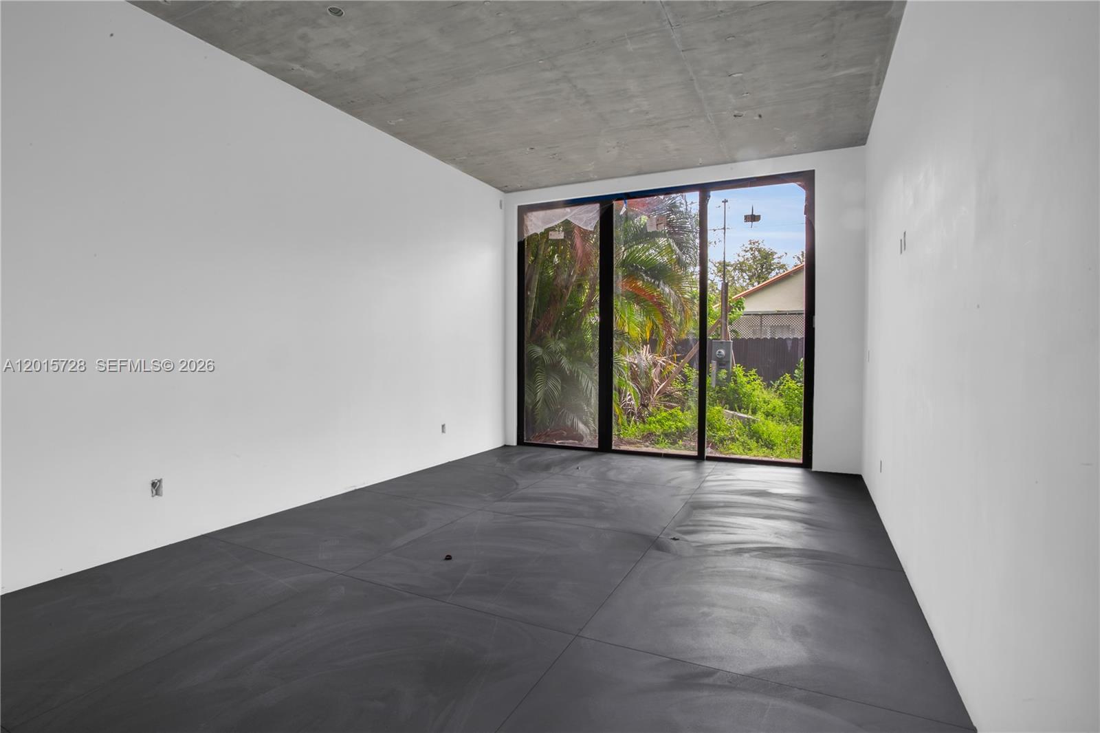 221 SW 25th Rd, Miami FL 33129