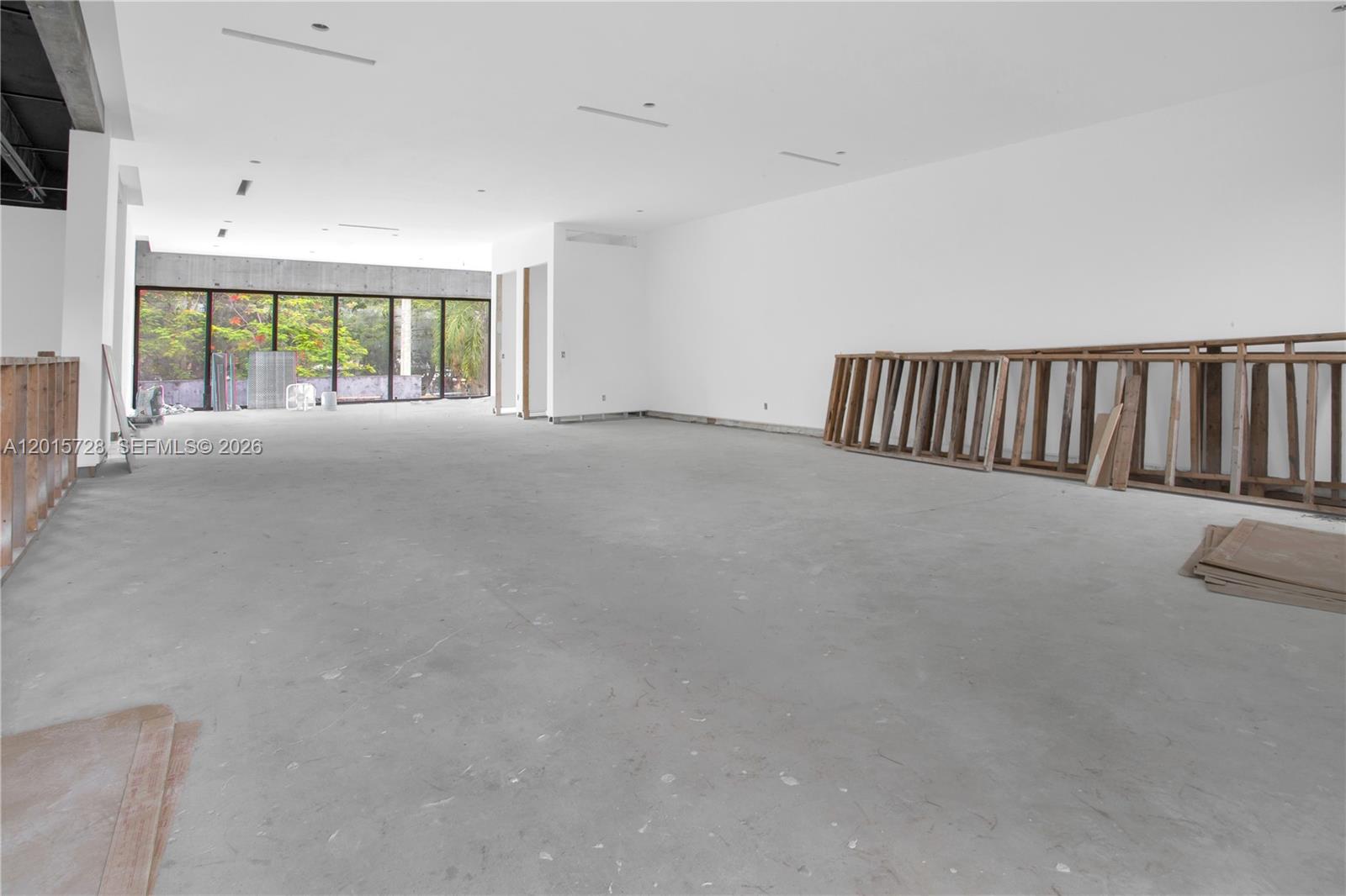 221 SW 25th Rd, Miami FL 33129