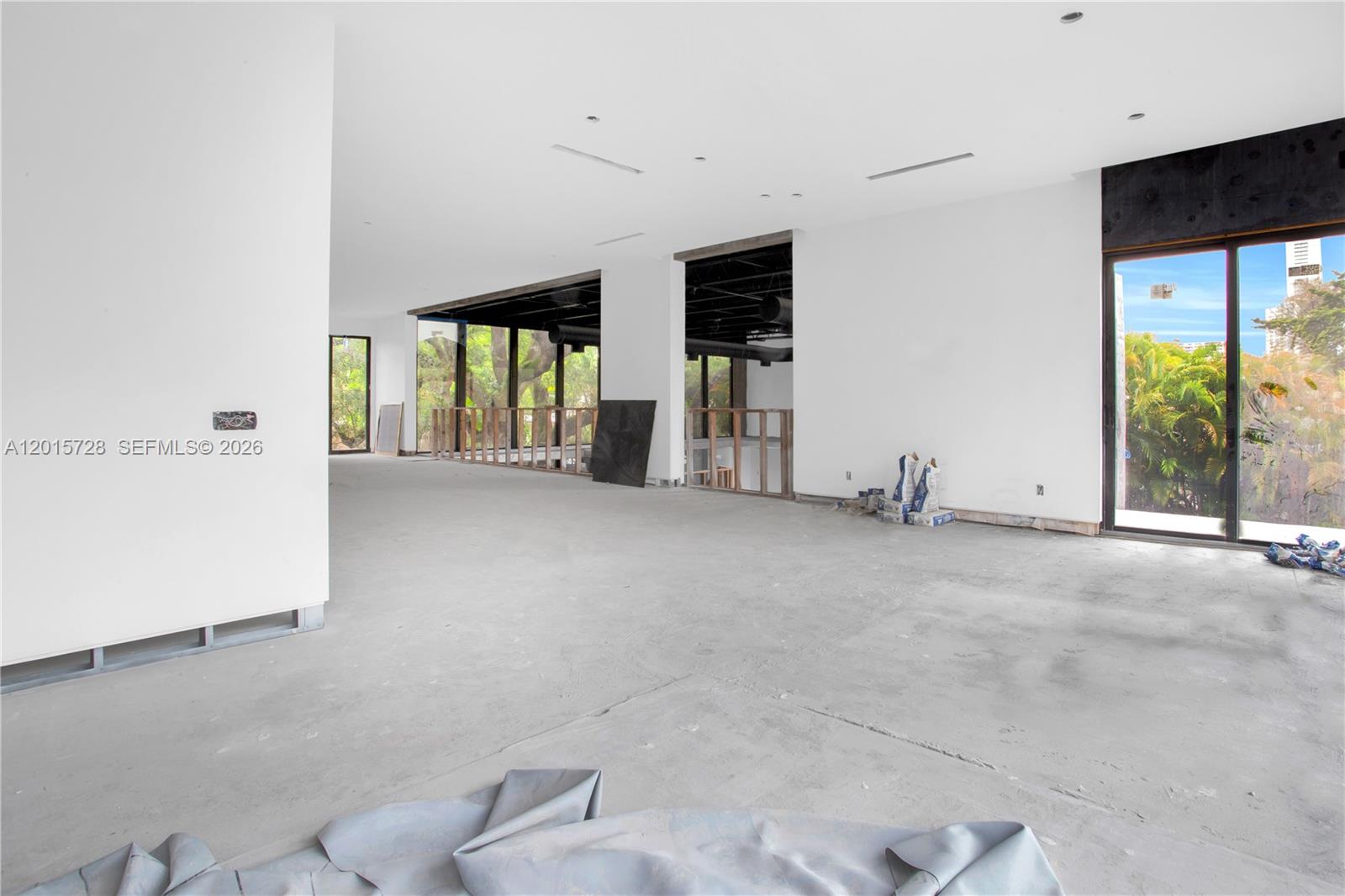 221 SW 25th Rd, Miami FL 33129