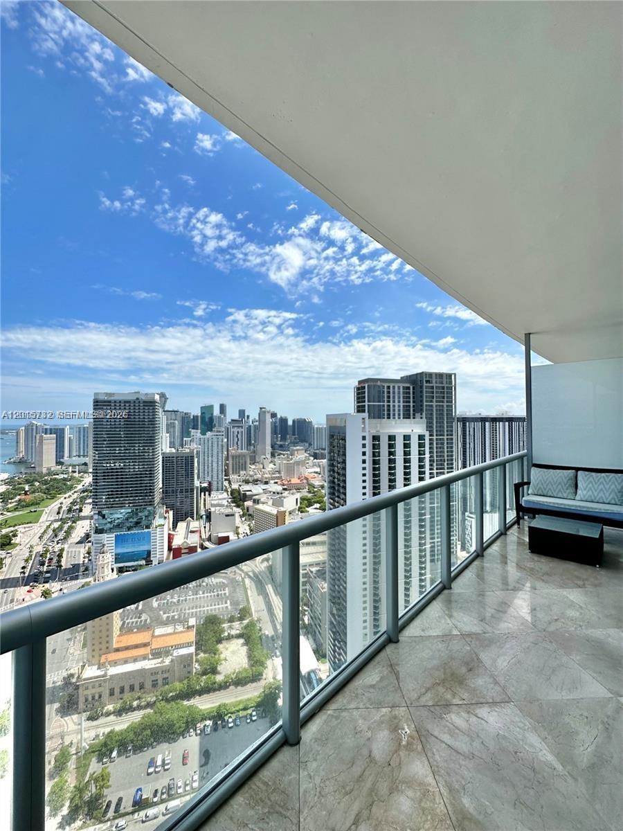 888 SE Biscayne Blvd #4803, Miami FL 33132