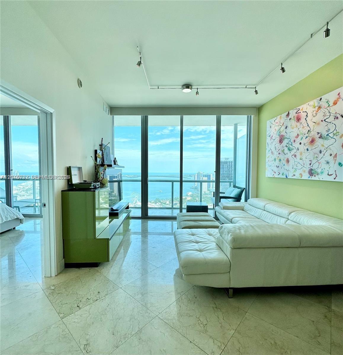888 SE Biscayne Blvd #4803, Miami FL 33132