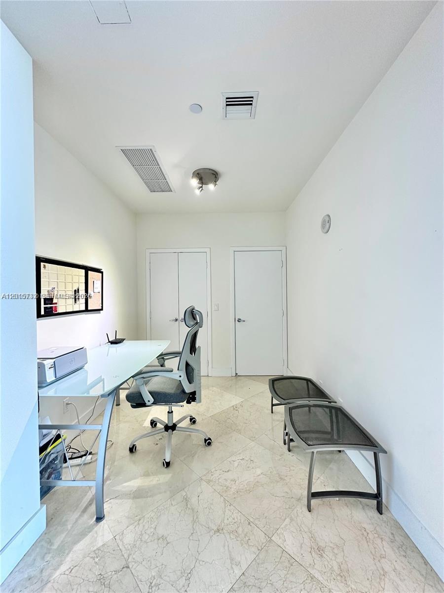 888 SE Biscayne Blvd #4803, Miami FL 33132