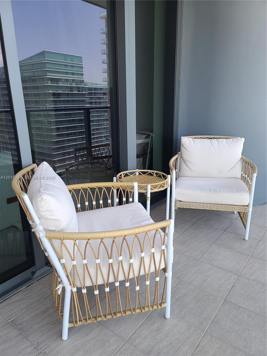 1000 Brickell Plz #3510, Miami FL 33131