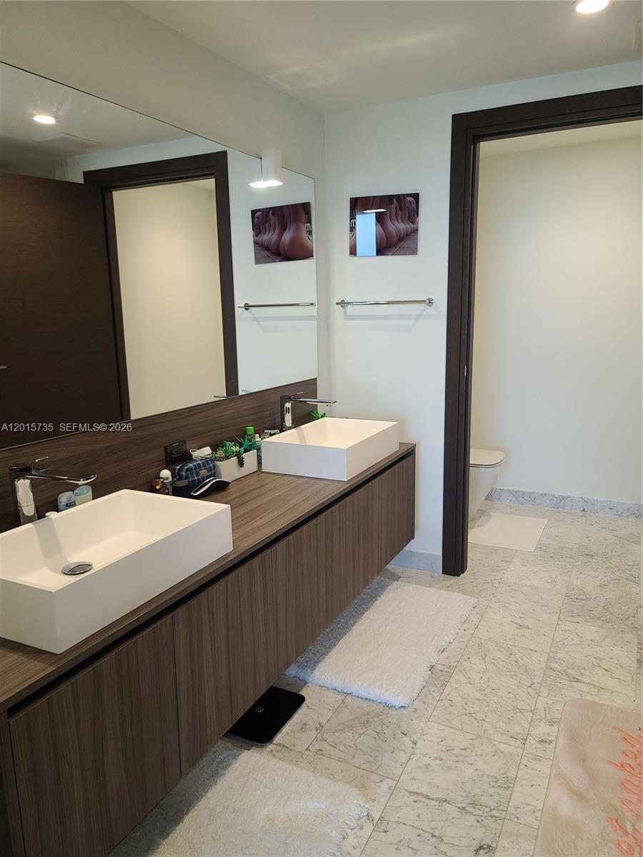 1000 Brickell Plz #3510, Miami FL 33131
