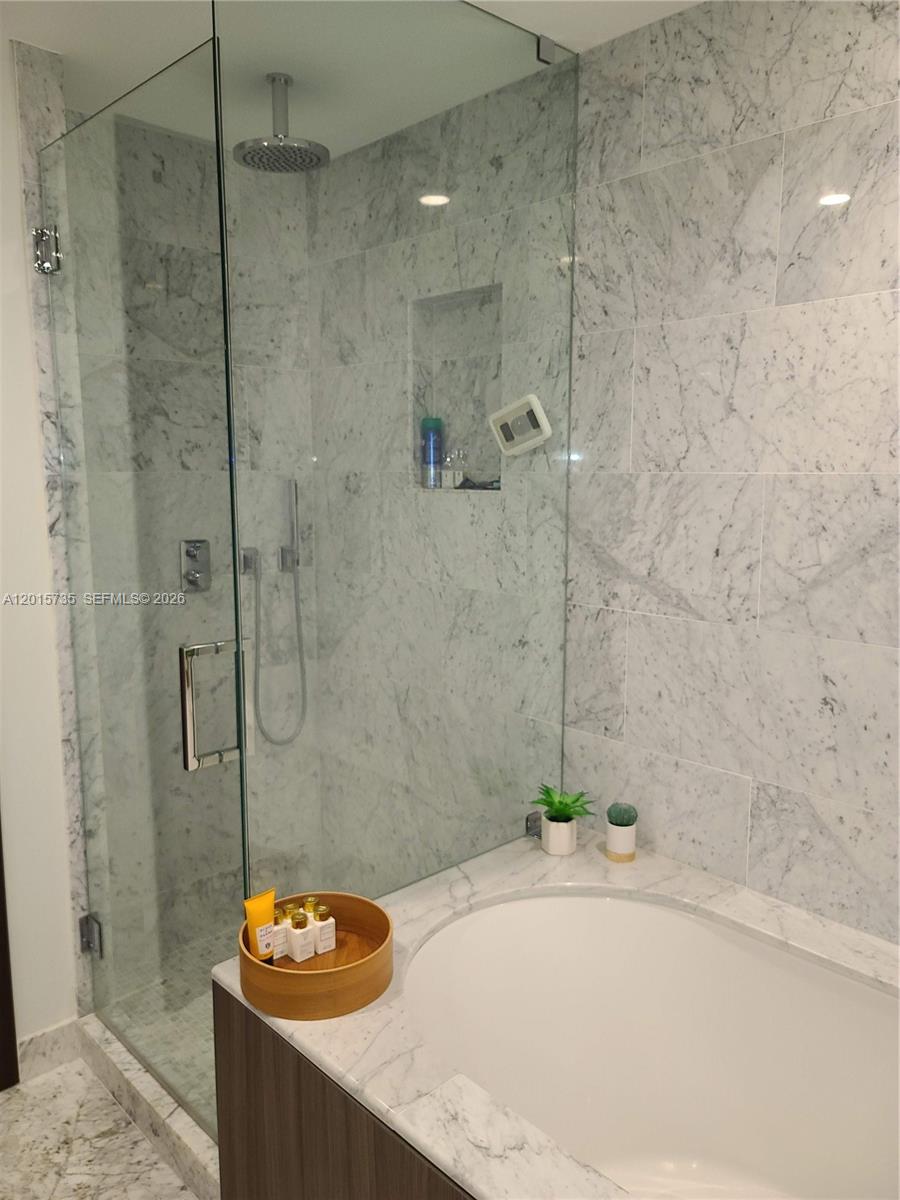 1000 Brickell Plz #3510, Miami FL 33131