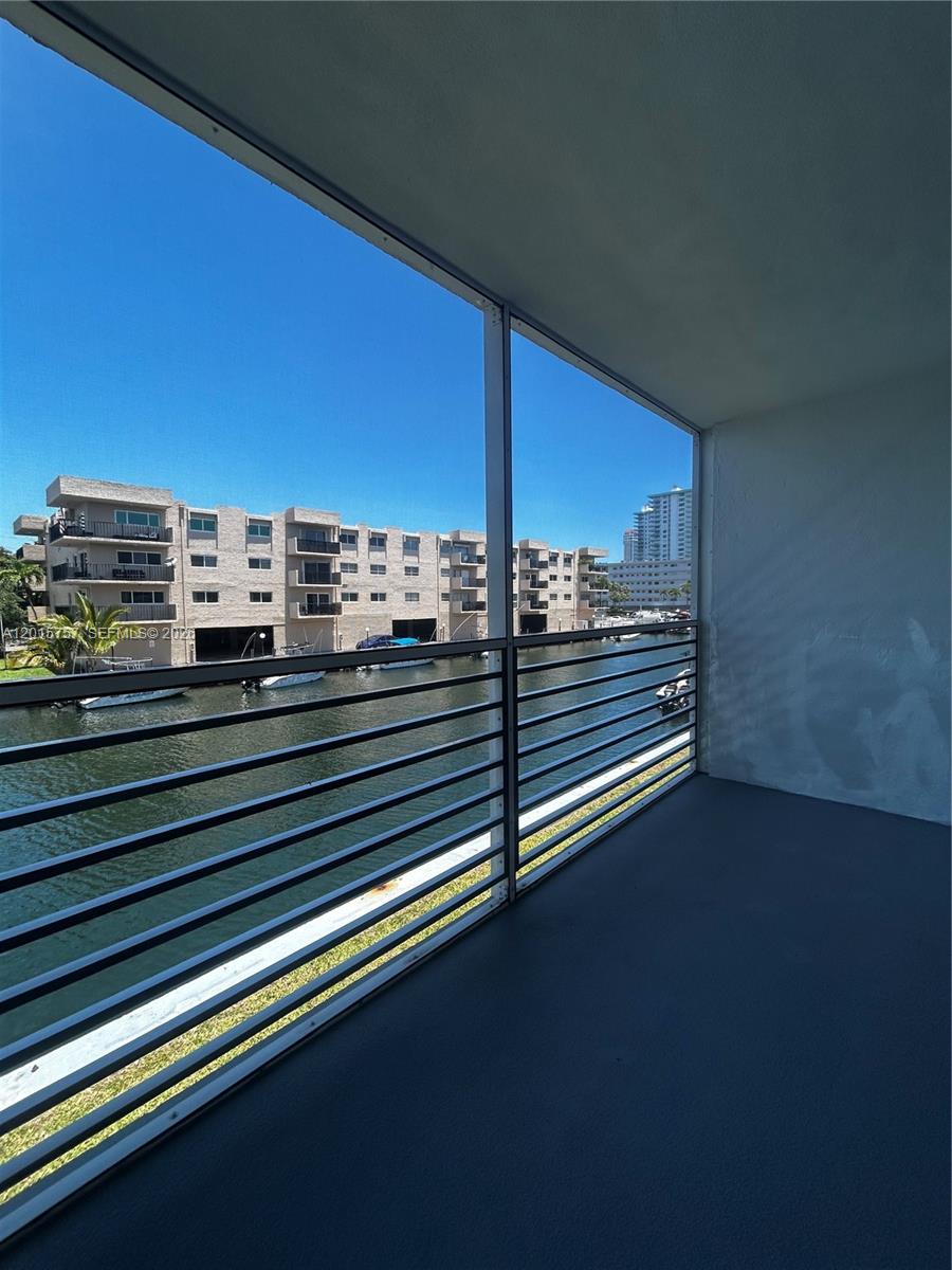 3849 NE 169th St #204, North Miami Beach FL 33160