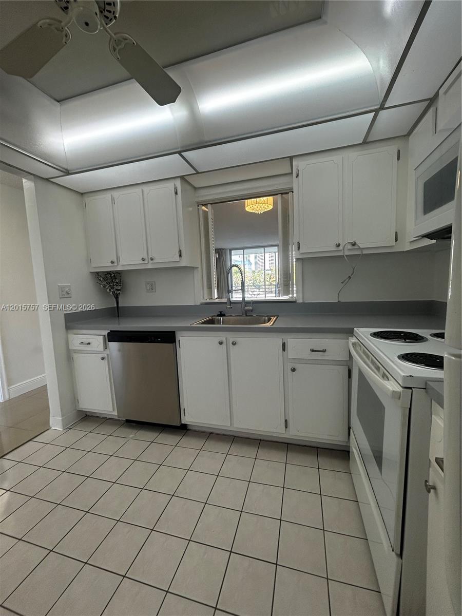 3849 NE 169th St #204, North Miami Beach FL 33160