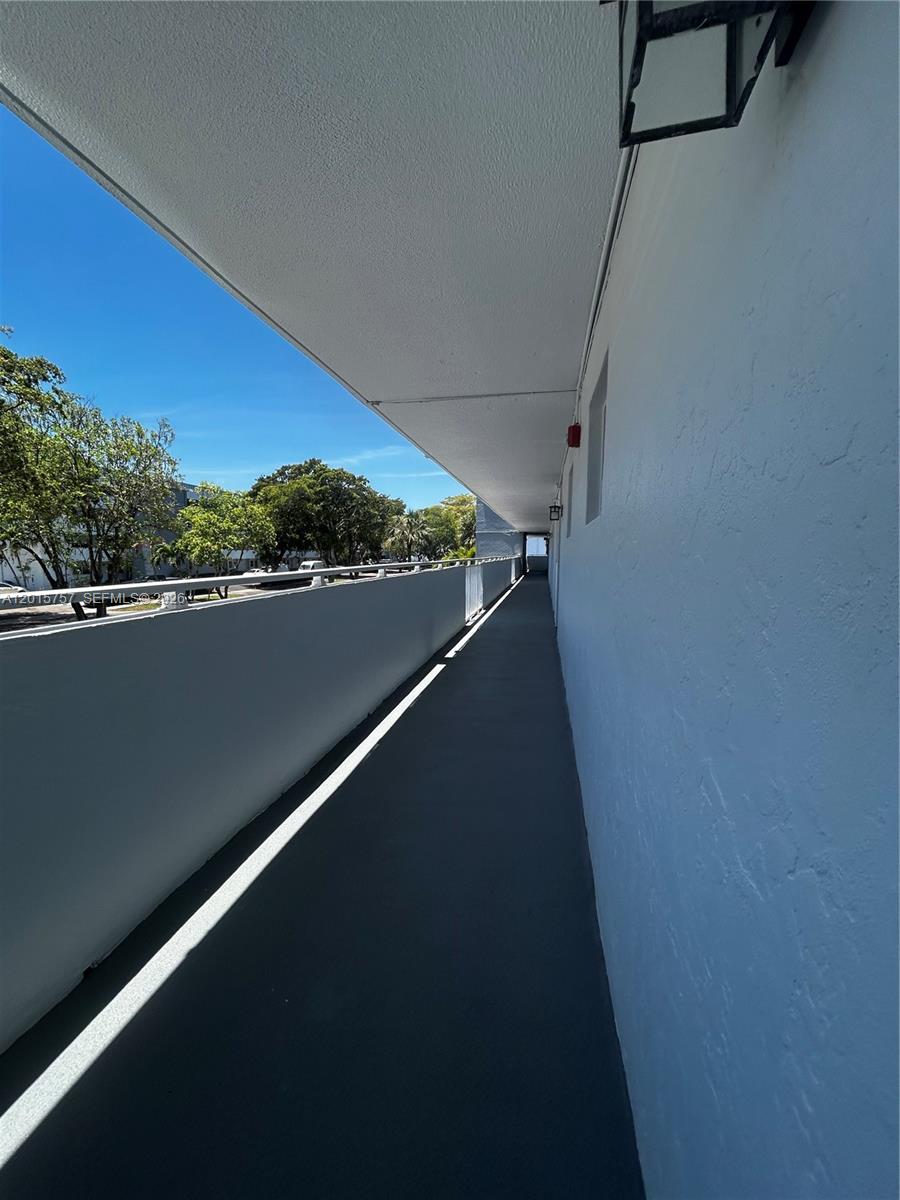 3849 NE 169th St #204, North Miami Beach FL 33160