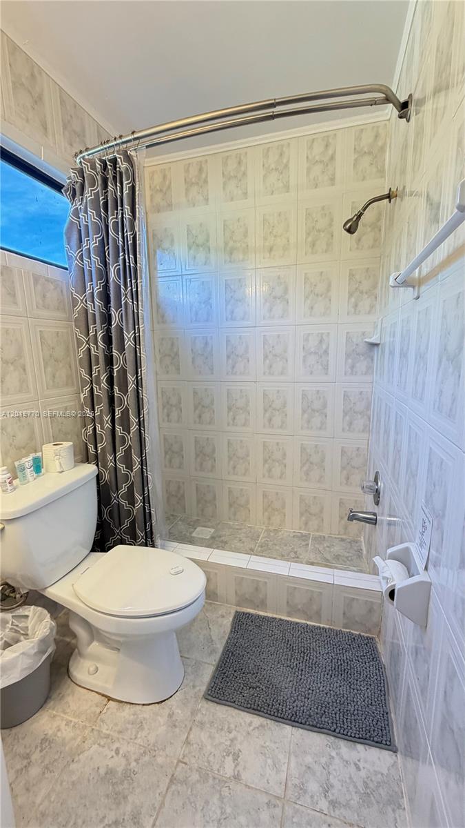18901 SW 50th ST, Southwest Ranches FL 33332
