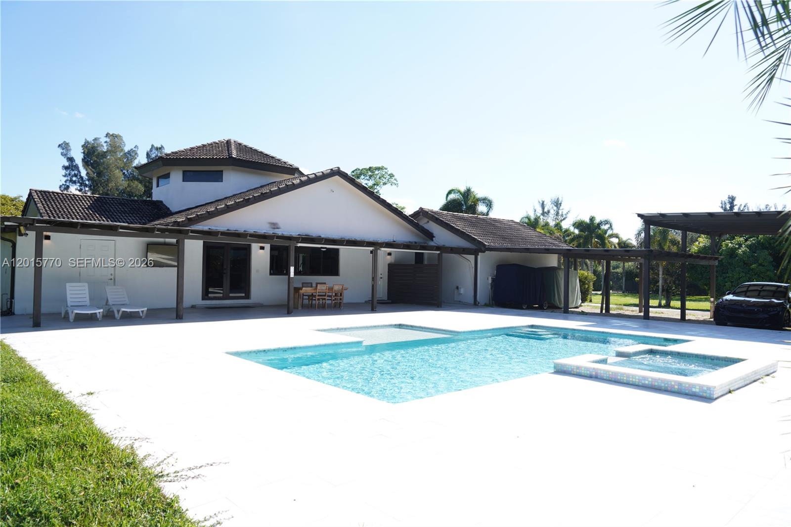 18901 SW 50th ST, Southwest Ranches FL 33332