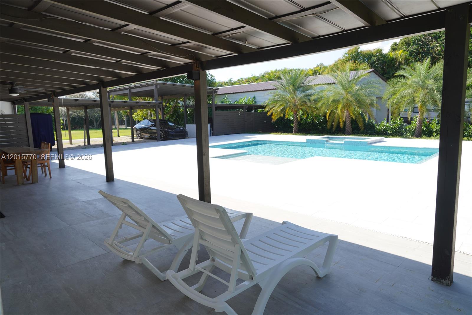 18901 SW 50th ST, Southwest Ranches FL 33332