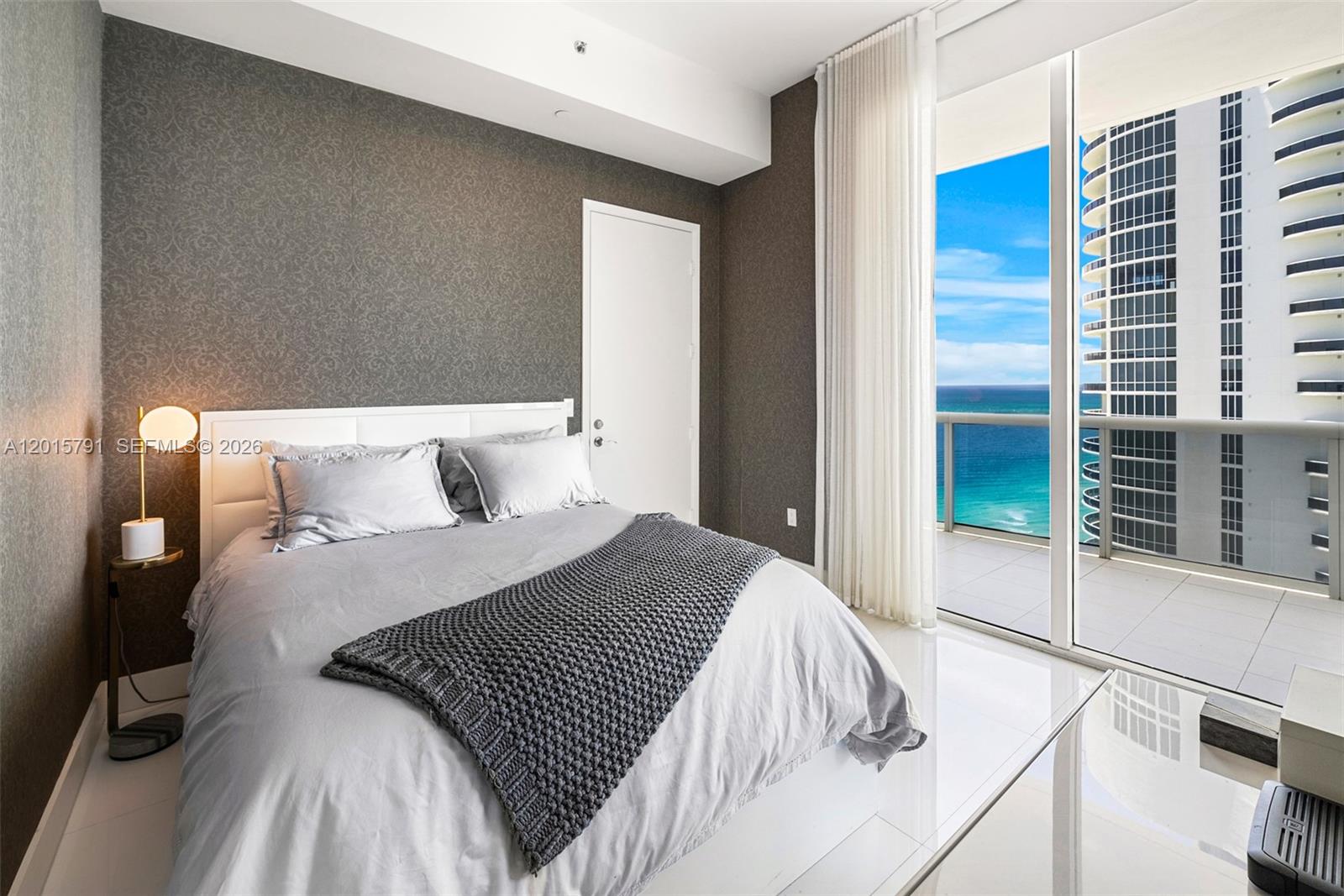 15901 Collins Ave #3302, Sunny Isles Beach FL 33160