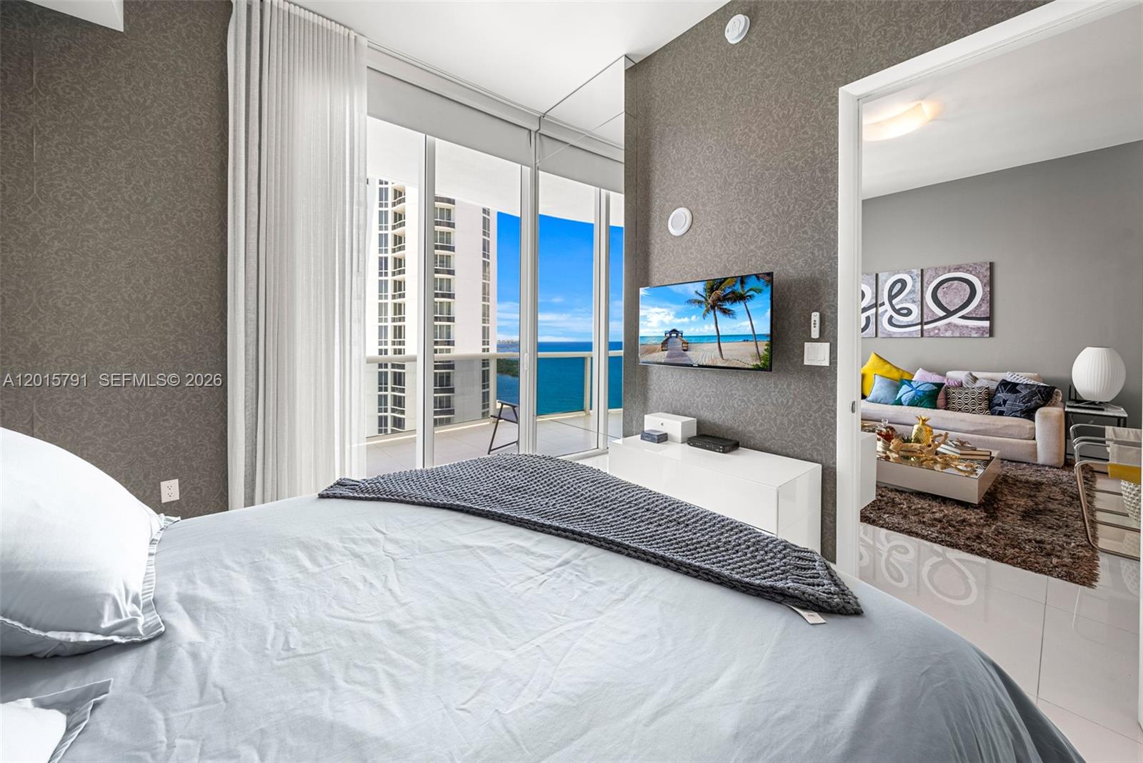 15901 Collins Ave #3302, Sunny Isles Beach FL 33160