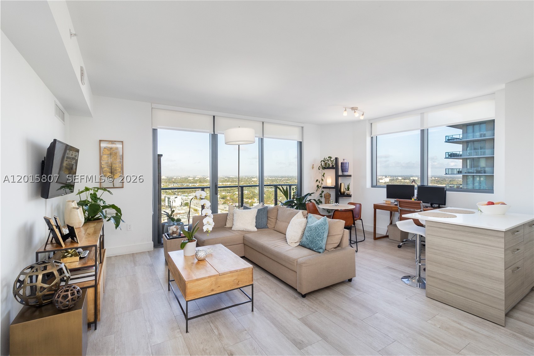 121 NE 34th St #2509, Miami FL 33137