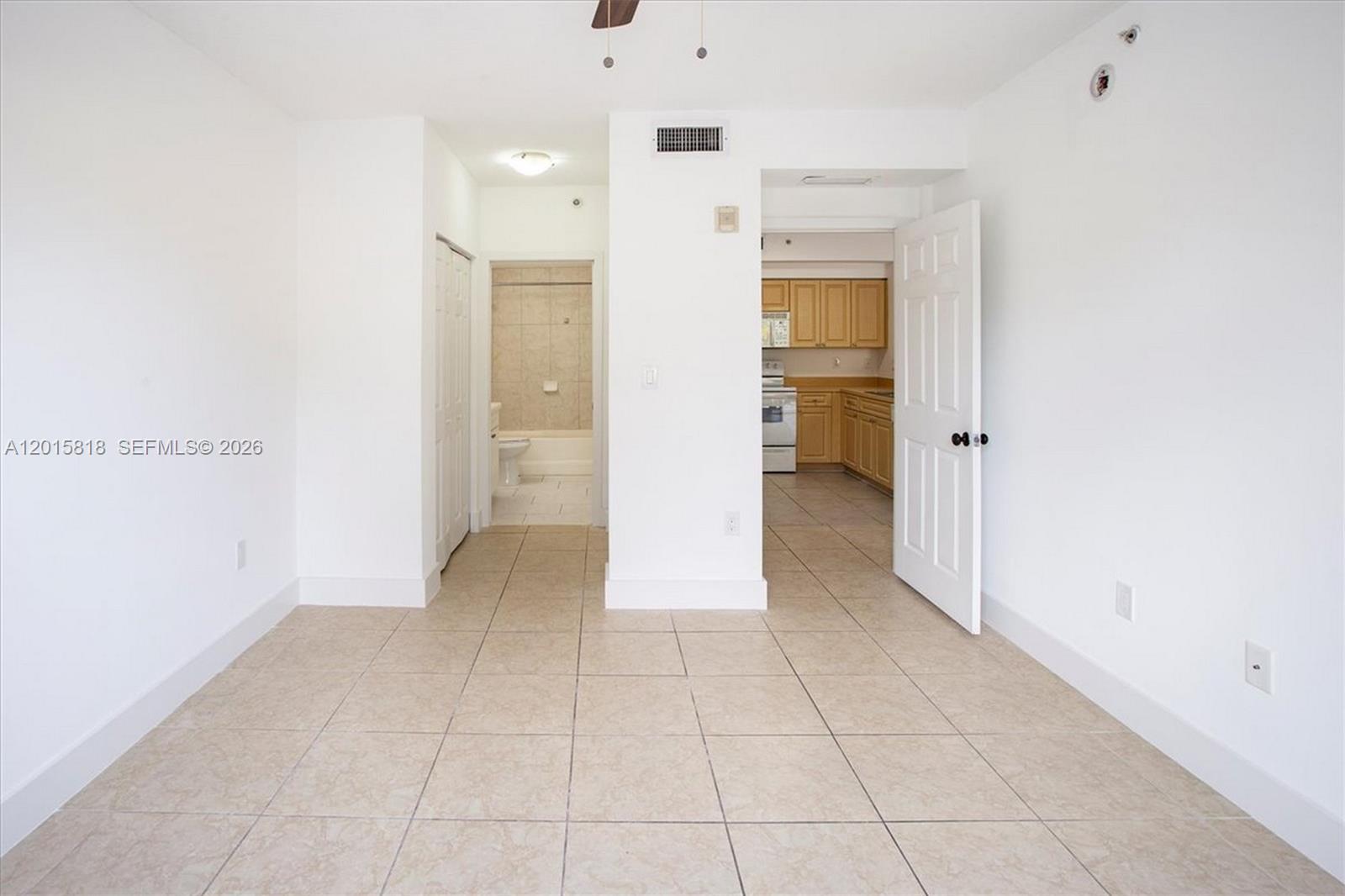 6861 SW 44th St #109, Miami FL 33155