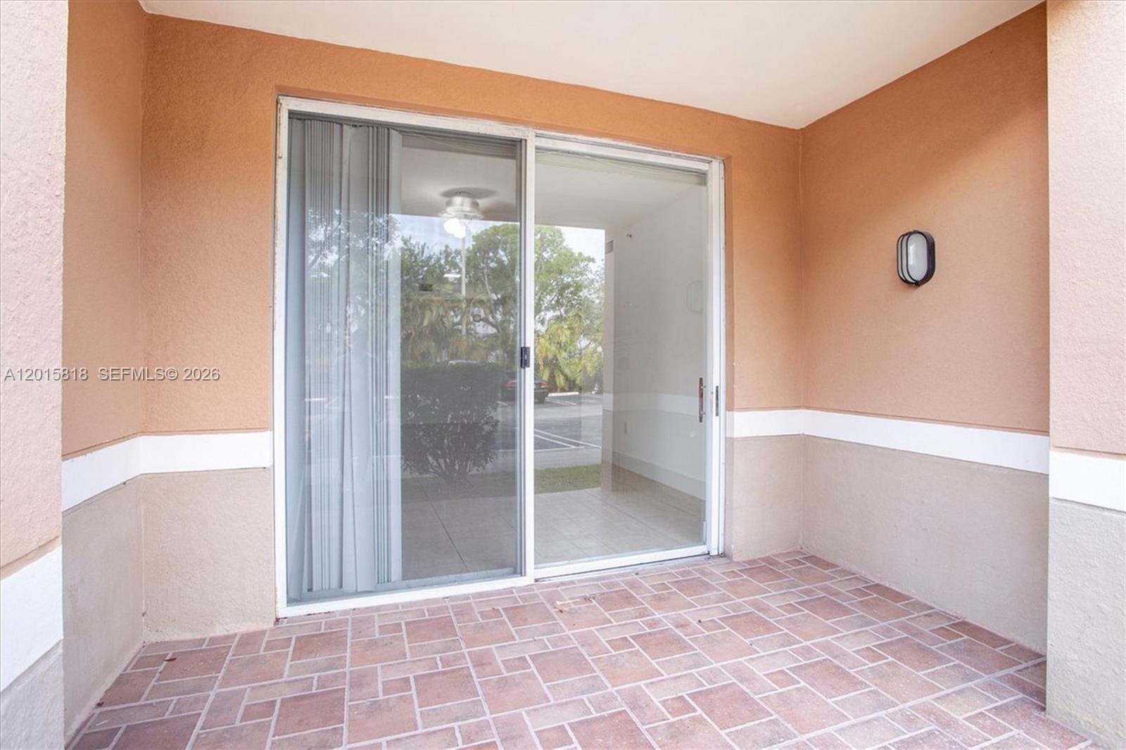 6861 SW 44th St #109, Miami FL 33155
