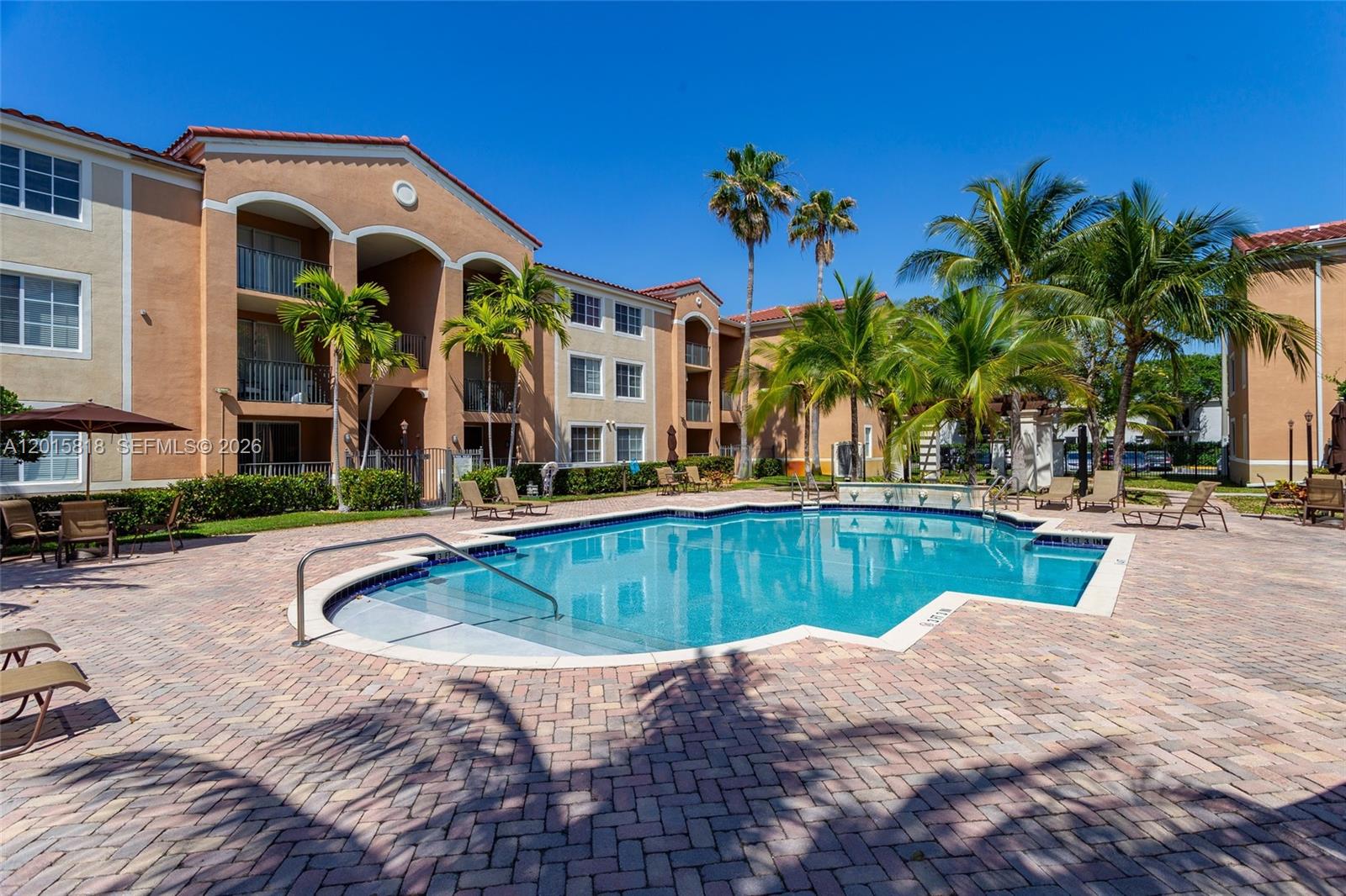 6861 SW 44th St #109, Miami FL 33155