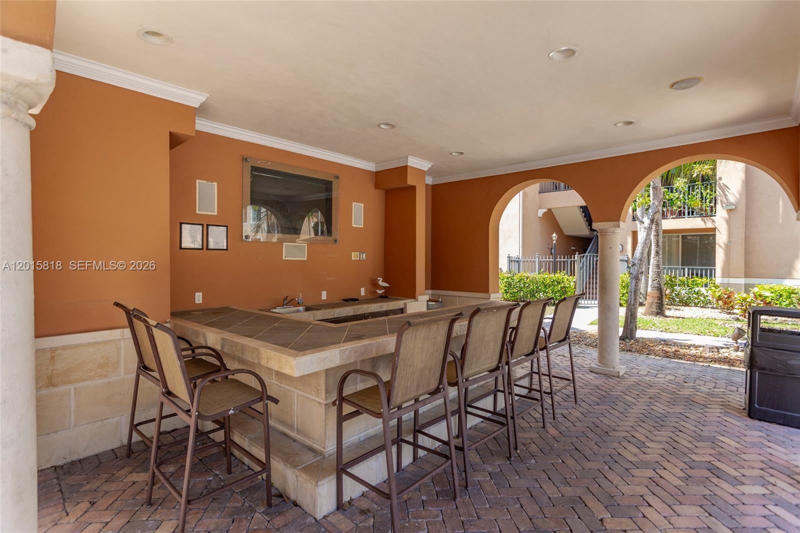 6861 SW 44th St #109, Miami FL 33155