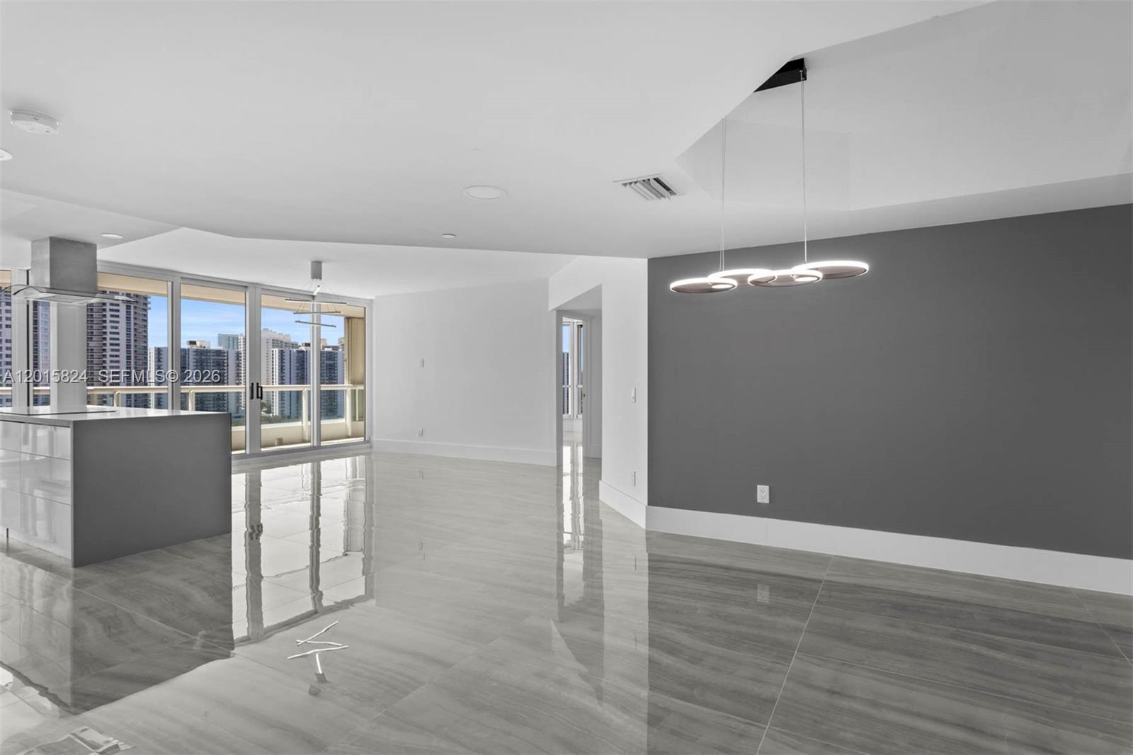 21055 Yacht Club Dr #1409, Aventura FL 33180
