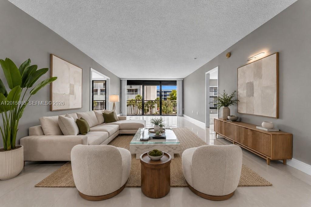 3100 NE 48th St #318, Fort Lauderdale FL 33308