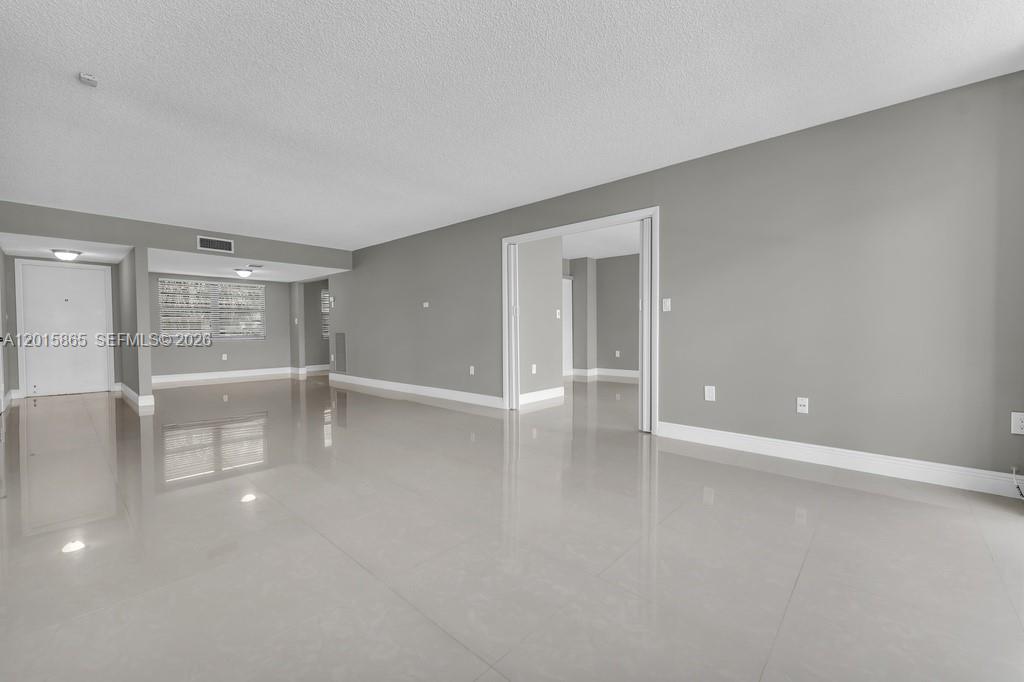 3100 NE 48th St #318, Fort Lauderdale FL 33308