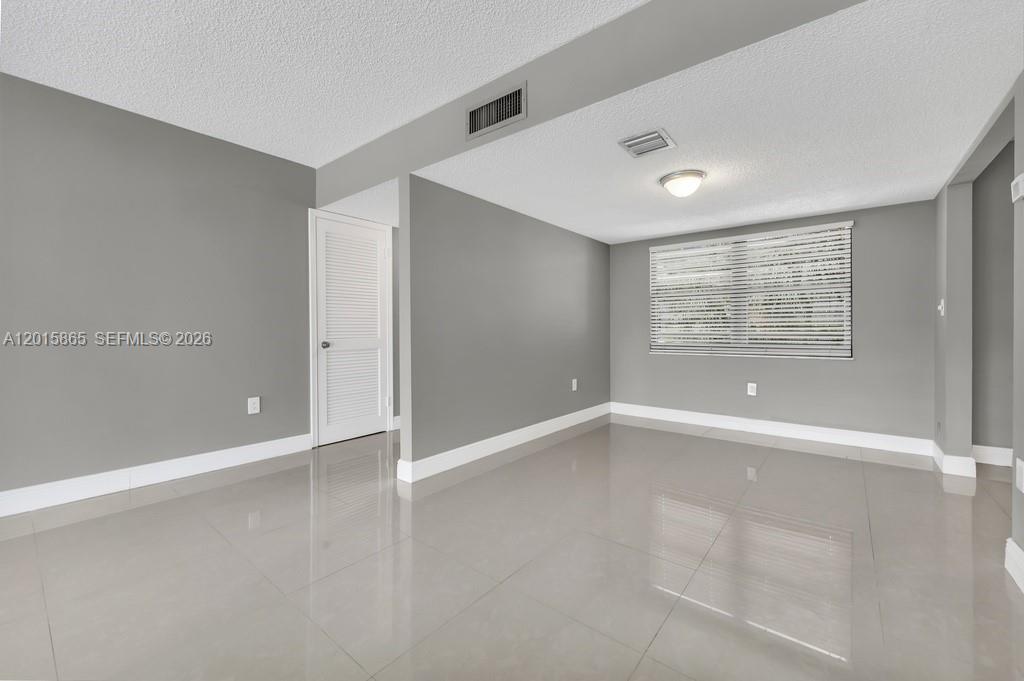 3100 NE 48th St #318, Fort Lauderdale FL 33308
