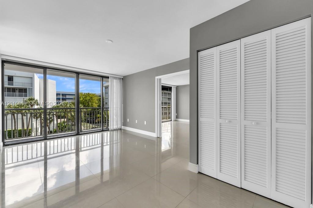 3100 NE 48th St #318, Fort Lauderdale FL 33308