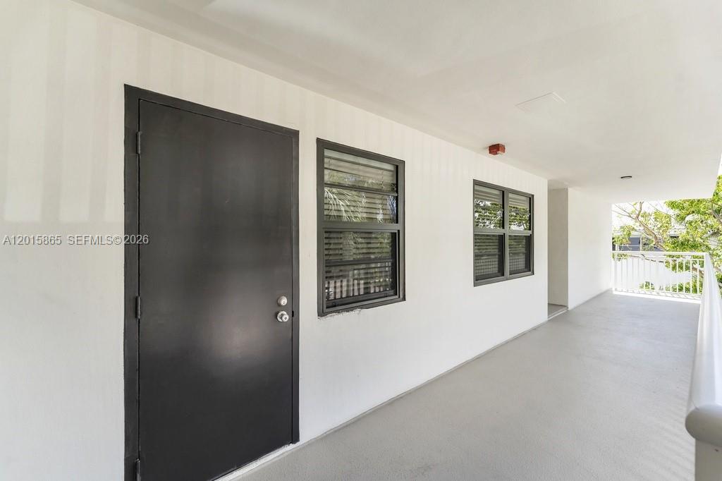 3100 NE 48th St #318, Fort Lauderdale FL 33308