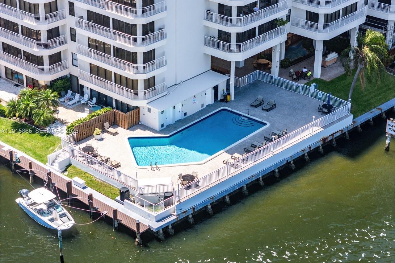 3100 NE 48th St #318, Fort Lauderdale FL 33308