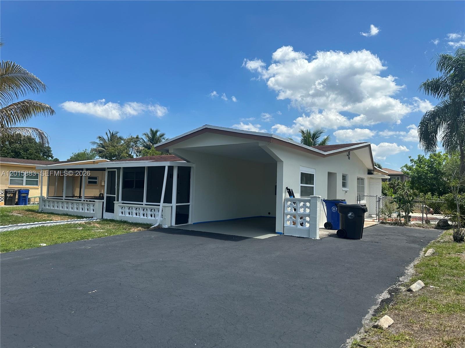 4616 NW 39th St, Lauderdale Lakes FL 33319