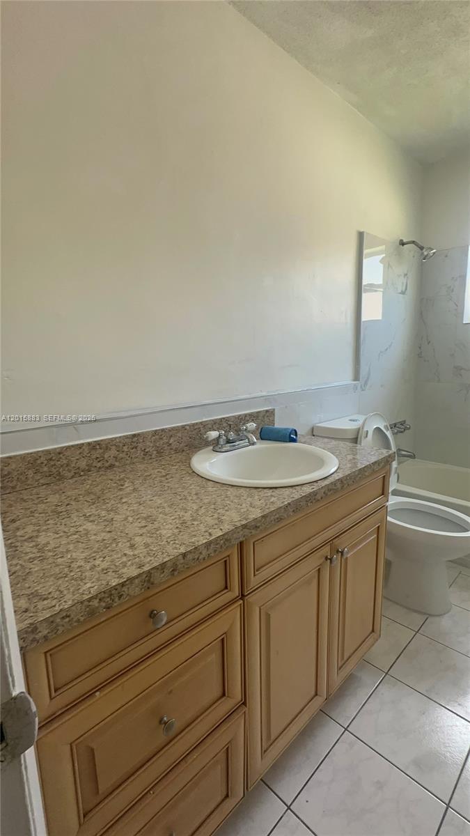 4616 NW 39th St, Lauderdale Lakes FL 33319