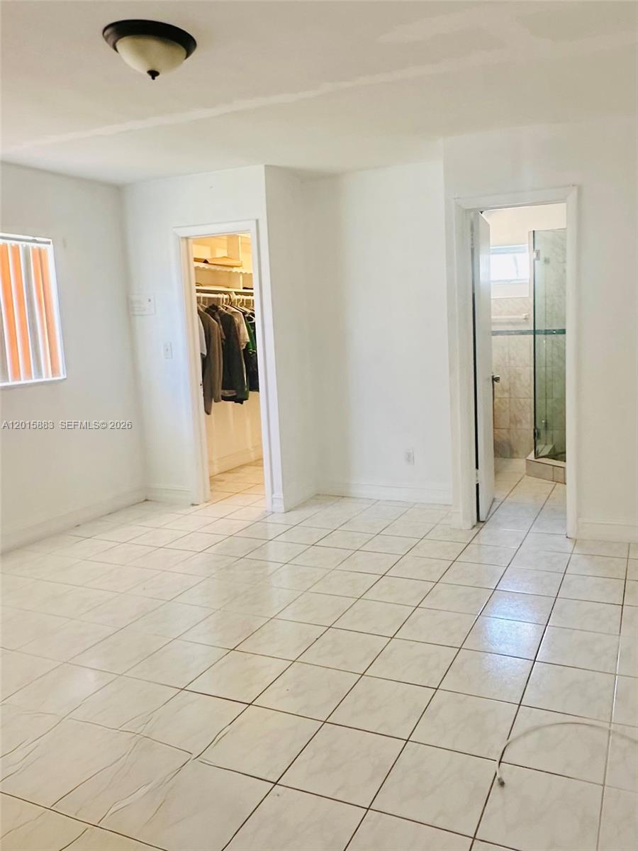 4616 NW 39th St, Lauderdale Lakes FL 33319