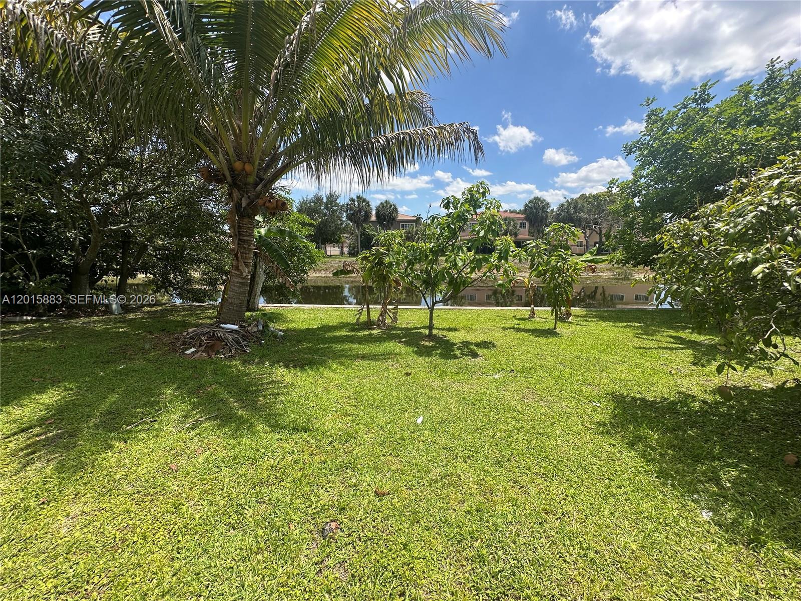 4616 NW 39th St, Lauderdale Lakes FL 33319
