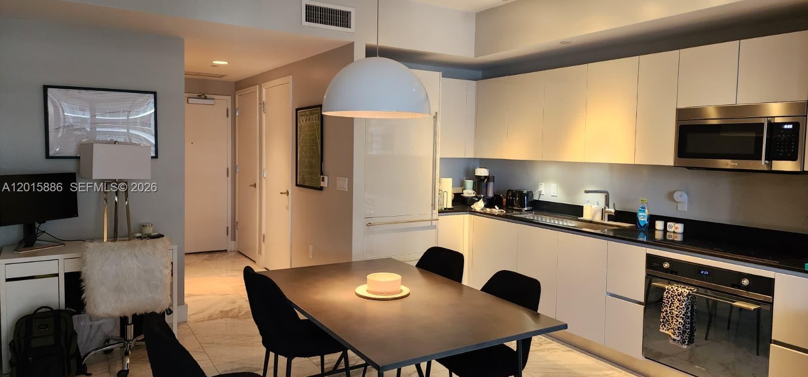 1010 Brickell Ave #4208, Miami FL 33131