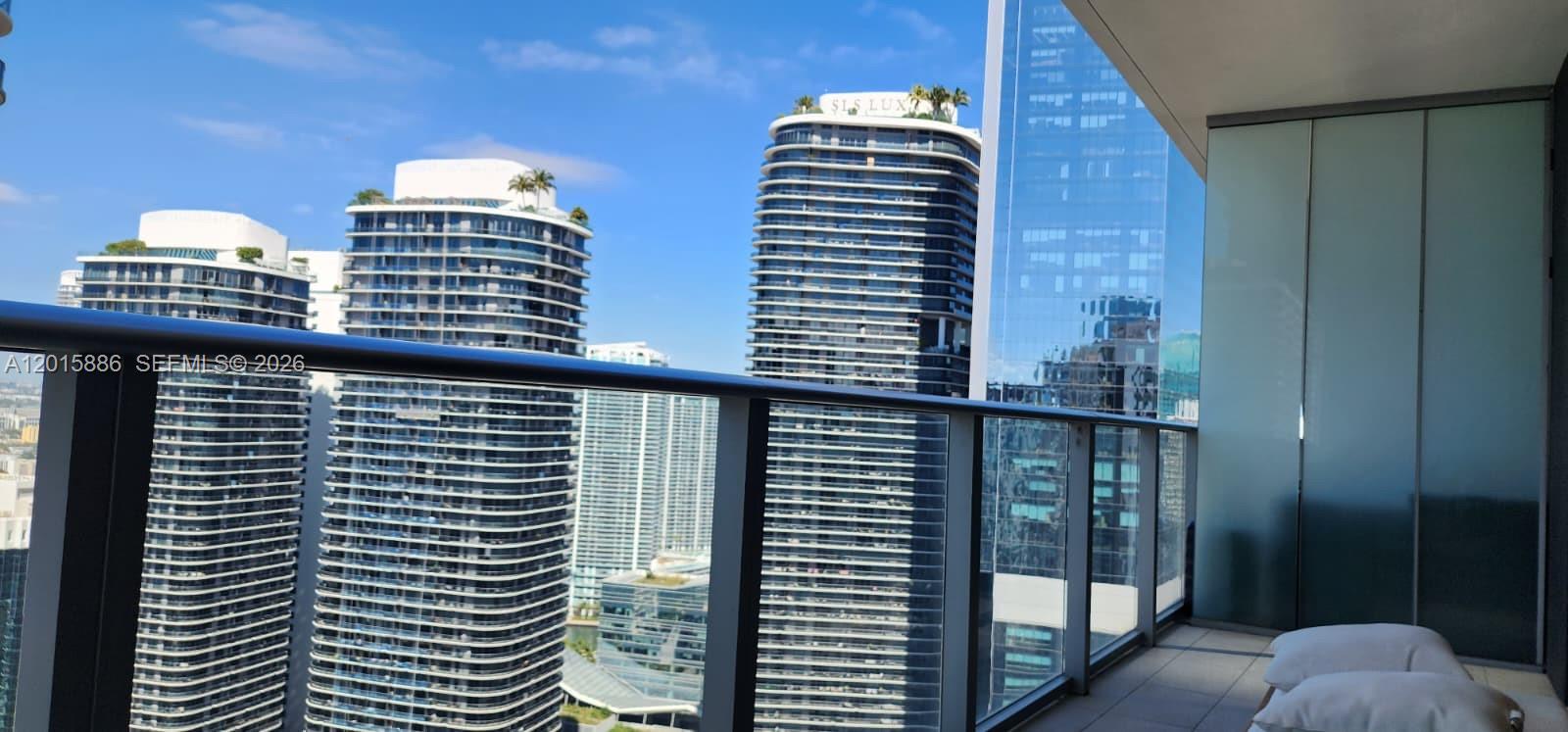 1010 Brickell Ave #4208, Miami FL 33131