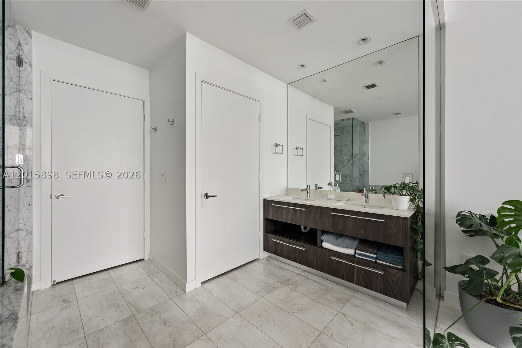 480 NE 31st St #1802, Miami FL 33137