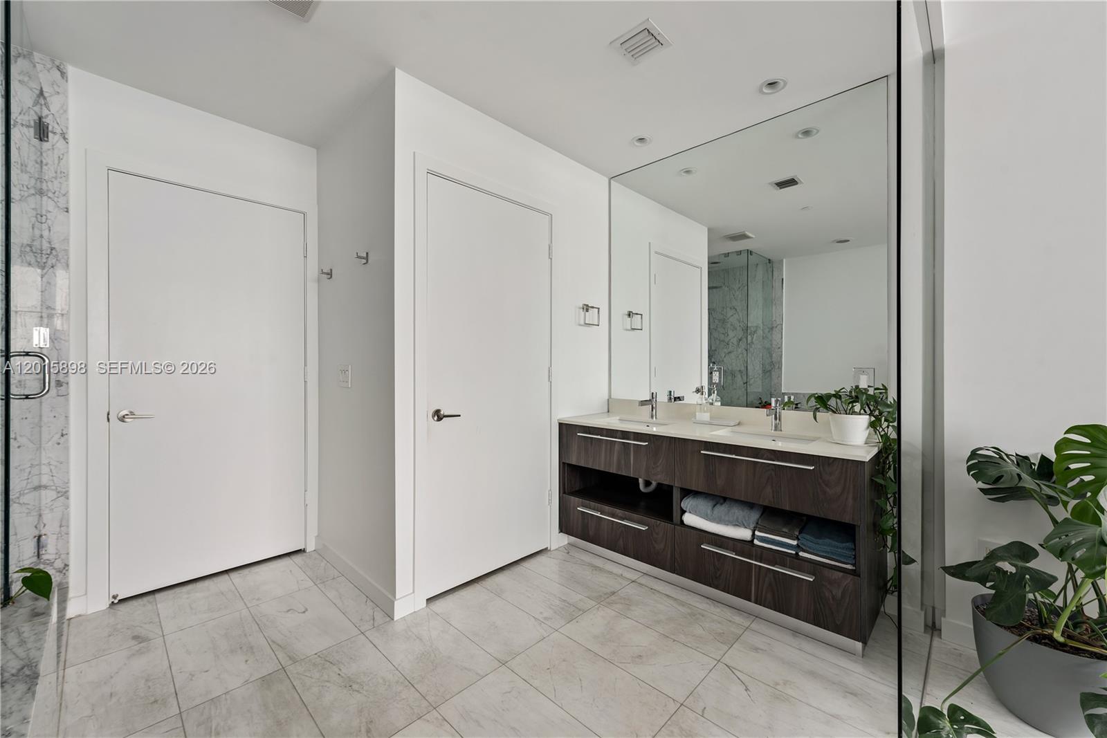 480 NE 31st St #1802, Miami FL 33137