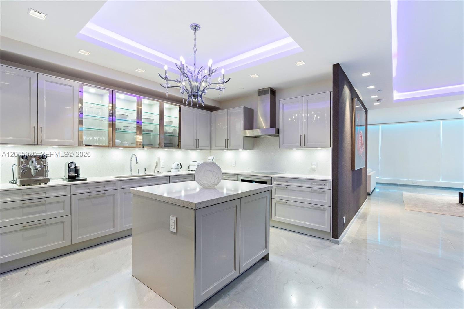 100 S Pointe Dr #2506, Miami Beach FL 33139