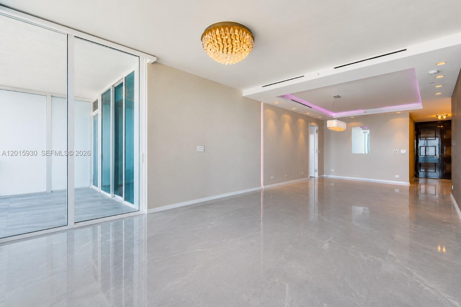 100 S Pointe Dr #2506, Miami Beach FL 33139