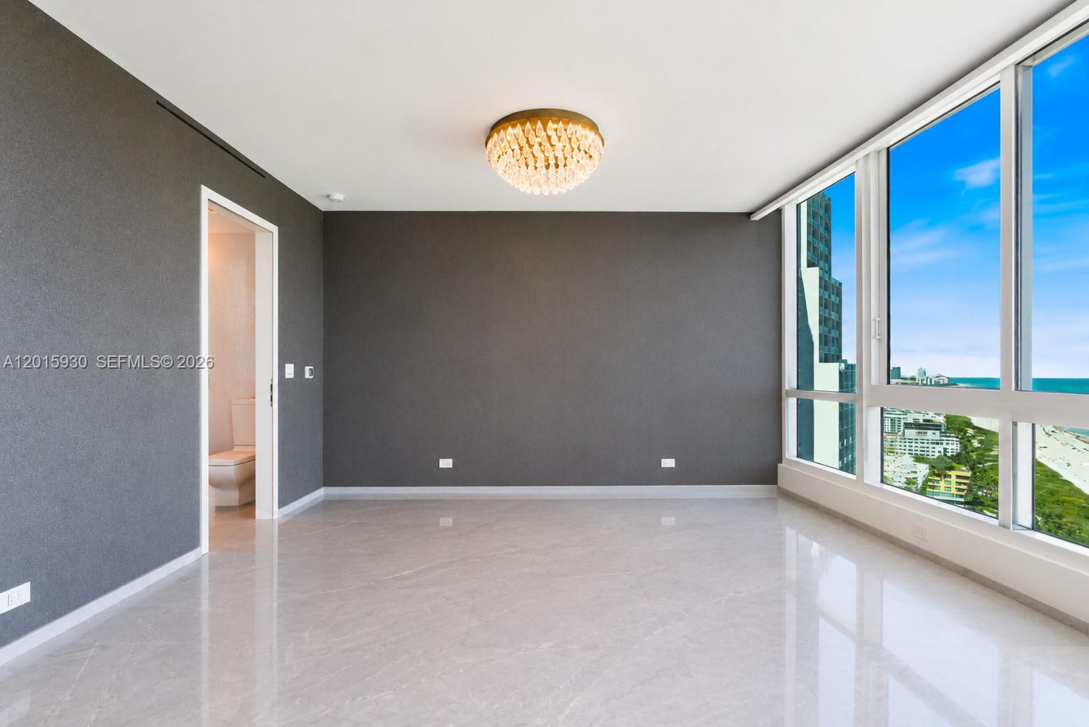 100 S Pointe Dr #2506, Miami Beach FL 33139