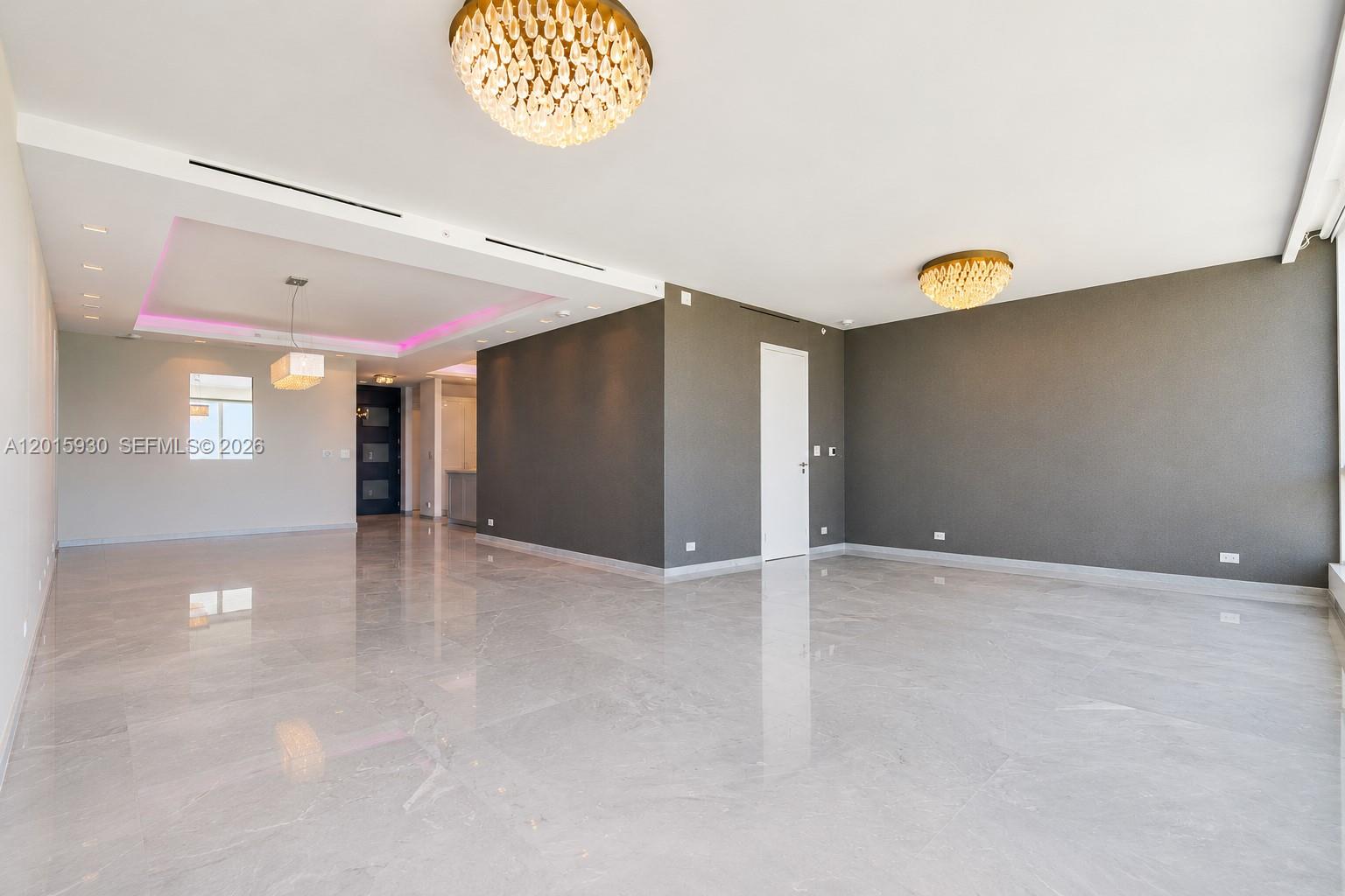 100 S Pointe Dr #2506, Miami Beach FL 33139