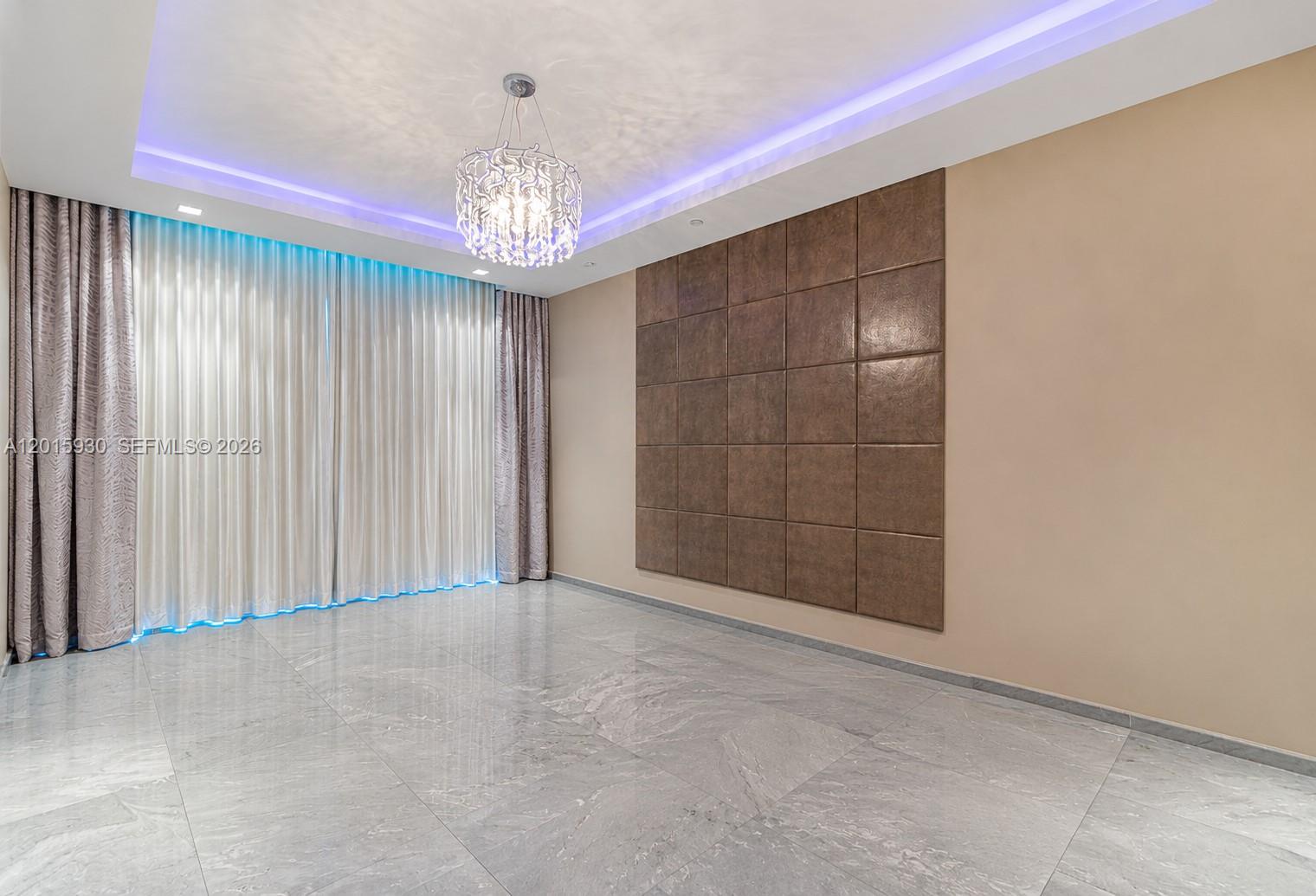 100 S Pointe Dr #2506, Miami Beach FL 33139