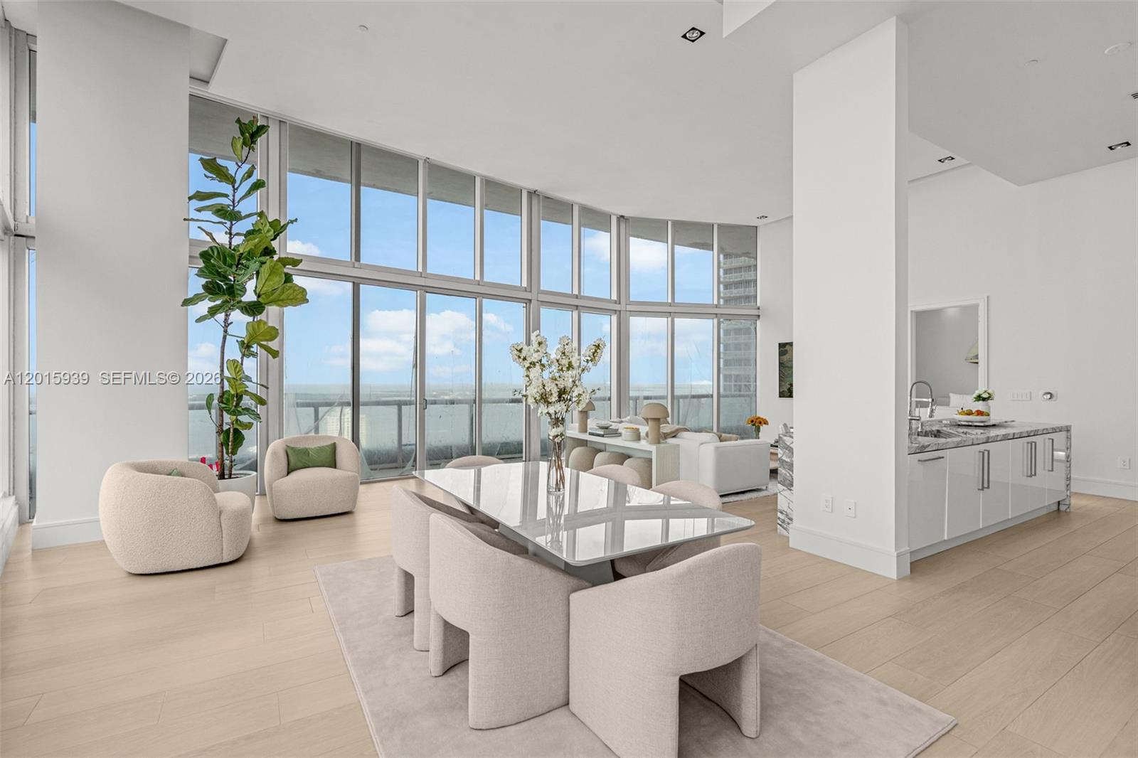 465 Brickell Ave #4101, Miami FL 33131