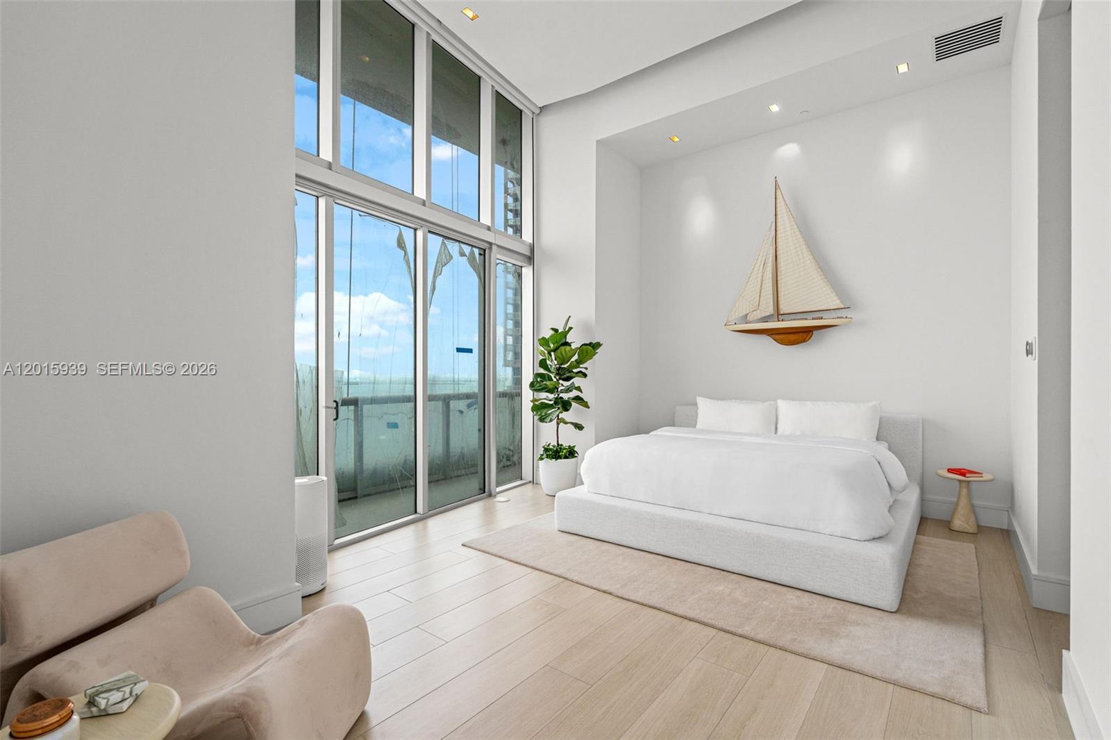465 Brickell Ave #4101, Miami FL 33131