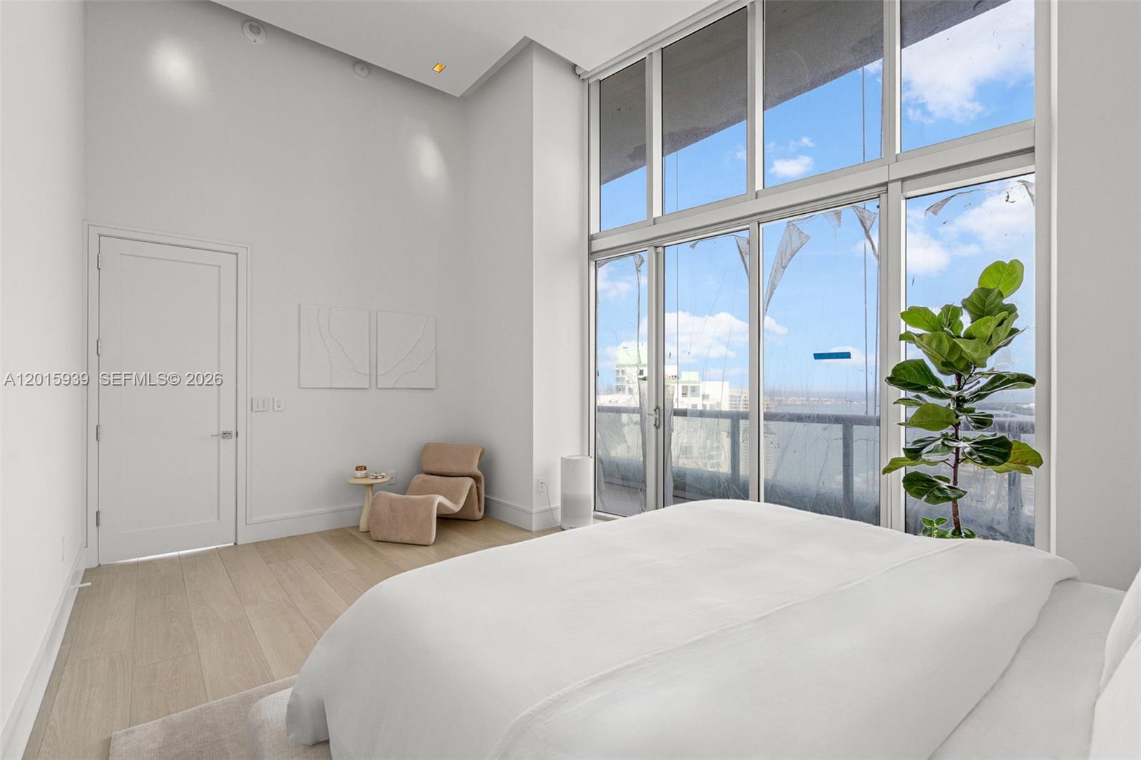 465 Brickell Ave #4101, Miami FL 33131