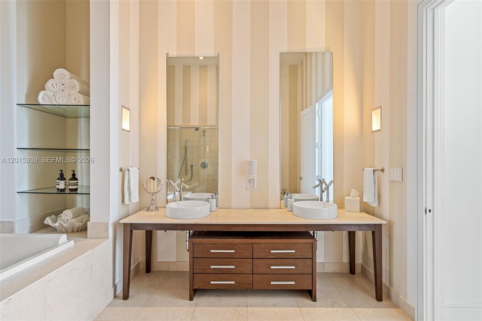 465 Brickell Ave #4101, Miami FL 33131