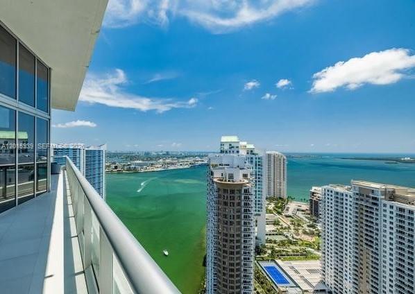 465 Brickell Ave #4101, Miami FL 33131