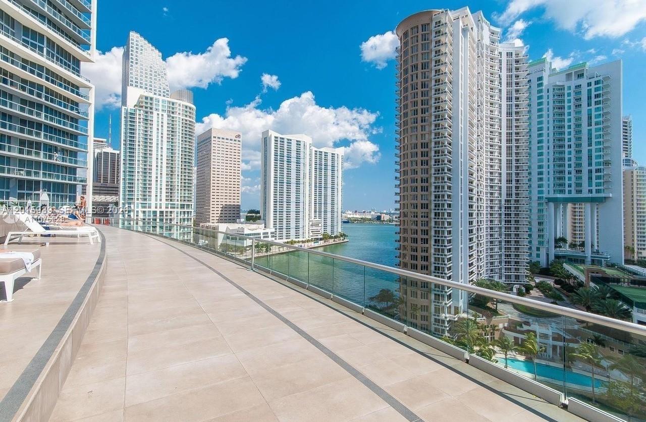 465 Brickell Ave #4101, Miami FL 33131